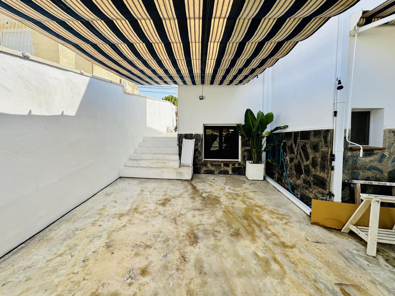 2 bedroom Villa for sale in La Marina with pool - € 299,500 (Ref: 9184543)