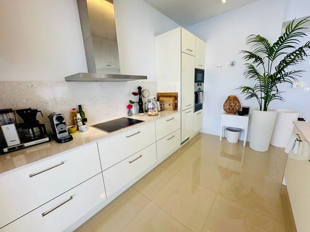 3 chambre Villa/Maison à vendre à La Marina, Elche / Elx avec piscine garage - 620 000 € (Ref: 9196710)