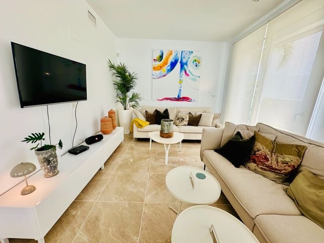 3 chambre Villa/Maison à vendre à La Marina, Elche / Elx avec piscine garage - 620 000 € (Ref: 9196710)