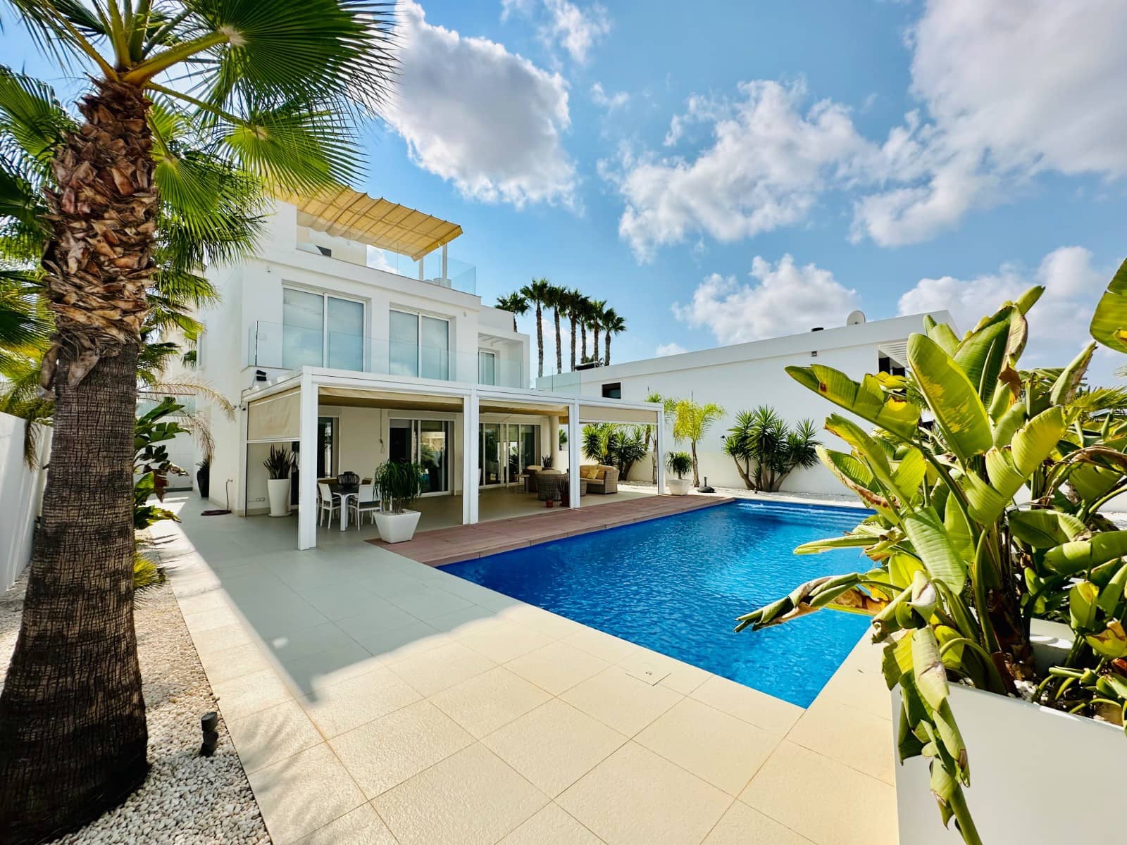 3 slaapkamer Villa te koop in La Marina met zwembad garage - € 620.000 (Ref: 9196710)