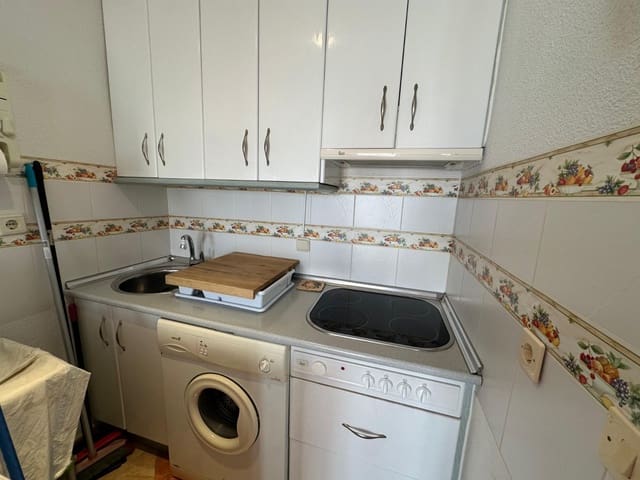 3 bedroom Townhouse for sale in La Marina, Elche / Elx - € 150,000 (Ref: 9200108)