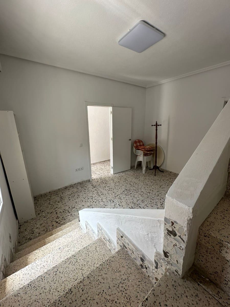 3 soveværelse Byhus til salg i Almoradi - € 120.000 (Ref: 9201067)