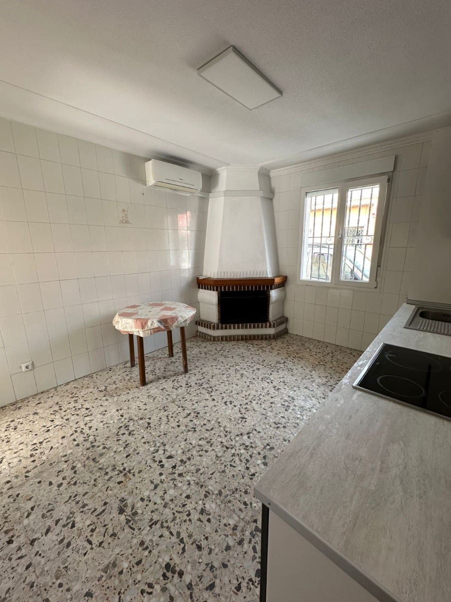 3 soveværelse Byhus til salg i Almoradi - € 120.000 (Ref: 9201067)