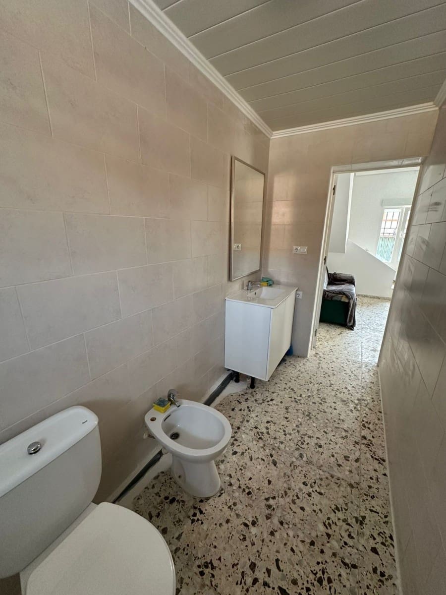 3 soveværelse Byhus til salg i Almoradi - € 120.000 (Ref: 9201067)