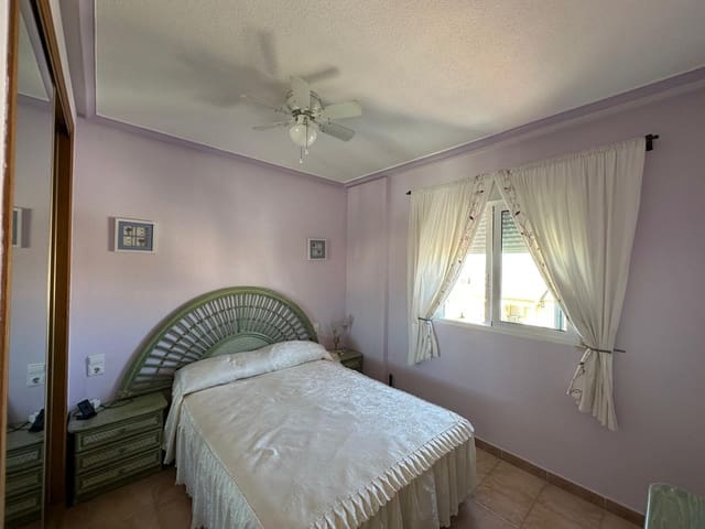 3 soverom Kjedet enebolig til salgs i La Marina, Elche / Elx med svømmebasseng - € 195 000 (Ref: 9203333)