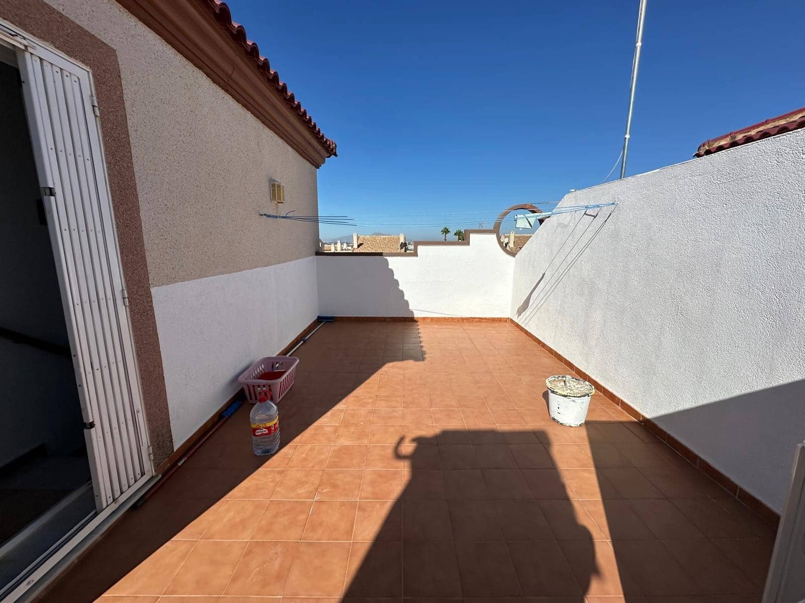 3 soveværelse Semi-Rækkehus til salg i La Marina med swimmingpool - € 195.000 (Ref: 9203333)