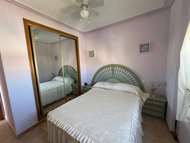 3 soverom Kjedet enebolig til salgs i La Marina, Elche / Elx med svømmebasseng - € 195 000 (Ref: 9203333)