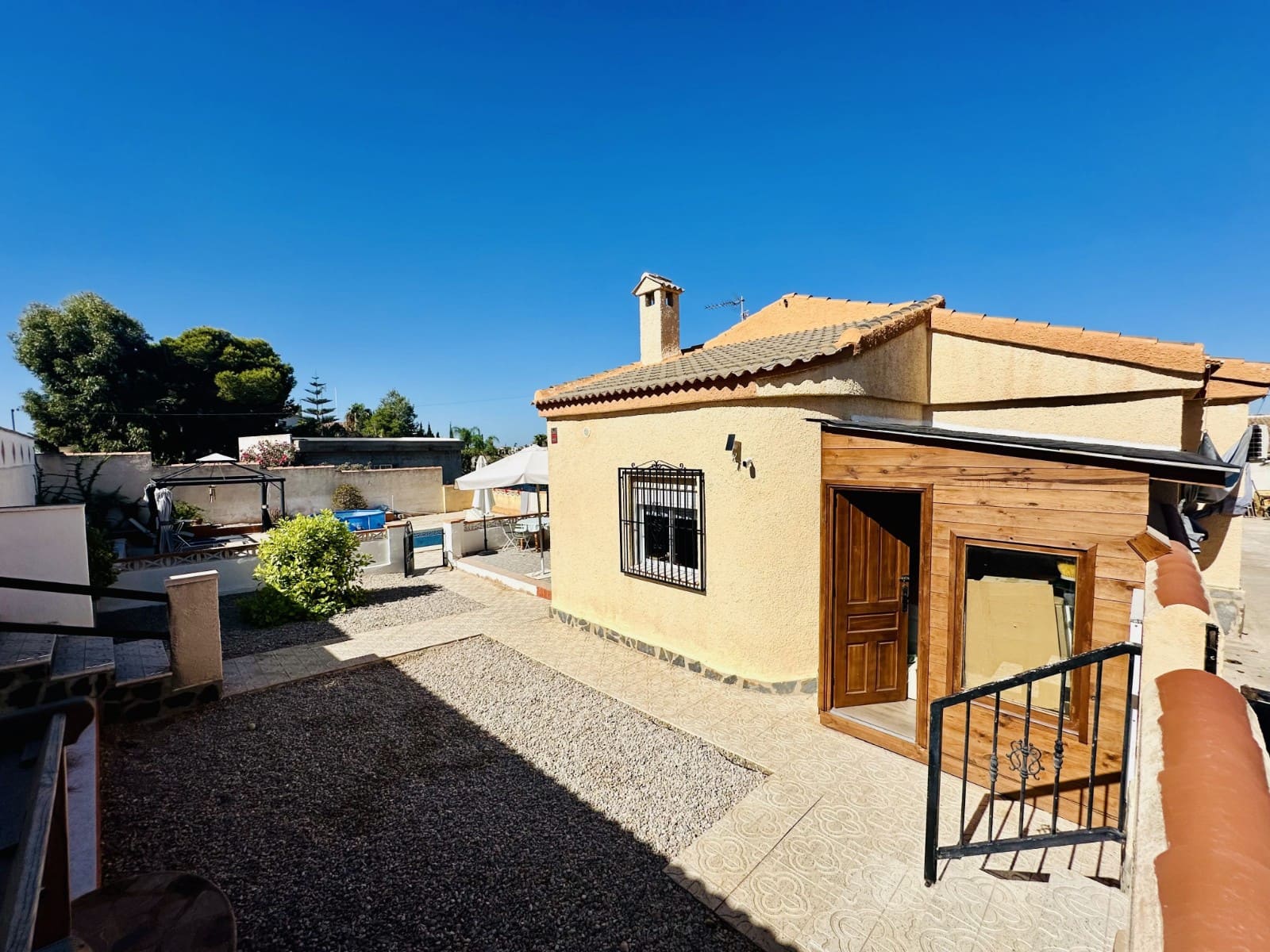 3 bedroom Villa for sale in La Marina with pool garage - € 330,000 (Ref: 9227906)