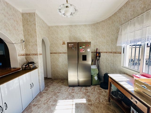 3 bedroom Villa for sale in La Marina, Elche / Elx with pool garage - € 330,000 (Ref: 9227906)