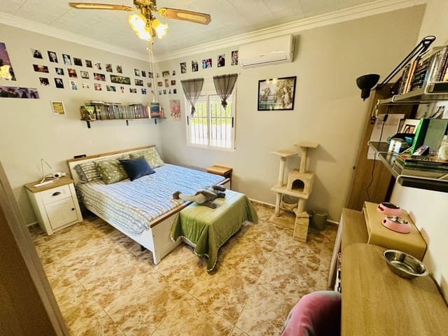 3 bedroom Villa for sale in La Marina, Elche / Elx with pool garage - € 330,000 (Ref: 9227906)