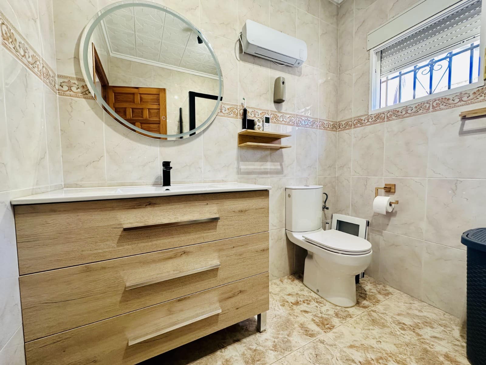 3 bedroom Villa for sale in La Marina with pool garage - € 330,000 (Ref: 9227906)