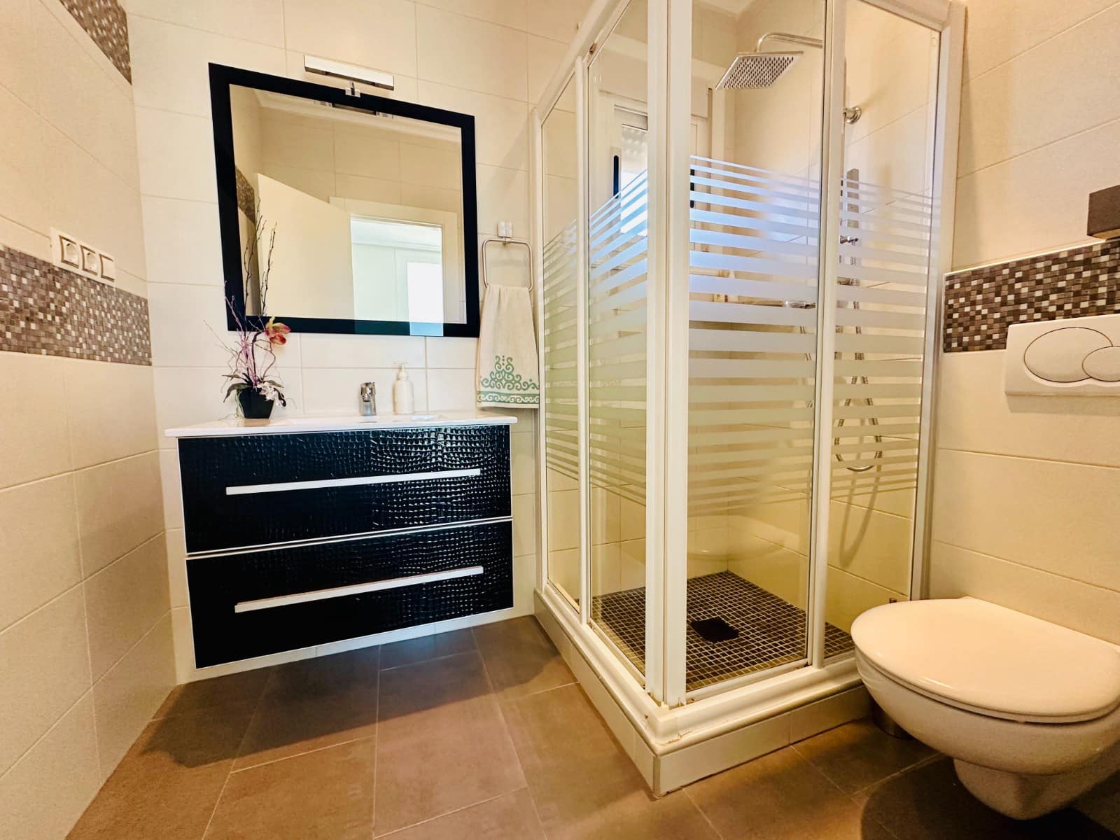 3 bedroom Villa for sale in La Marina with pool garage - € 425,000 (Ref: 9228970)