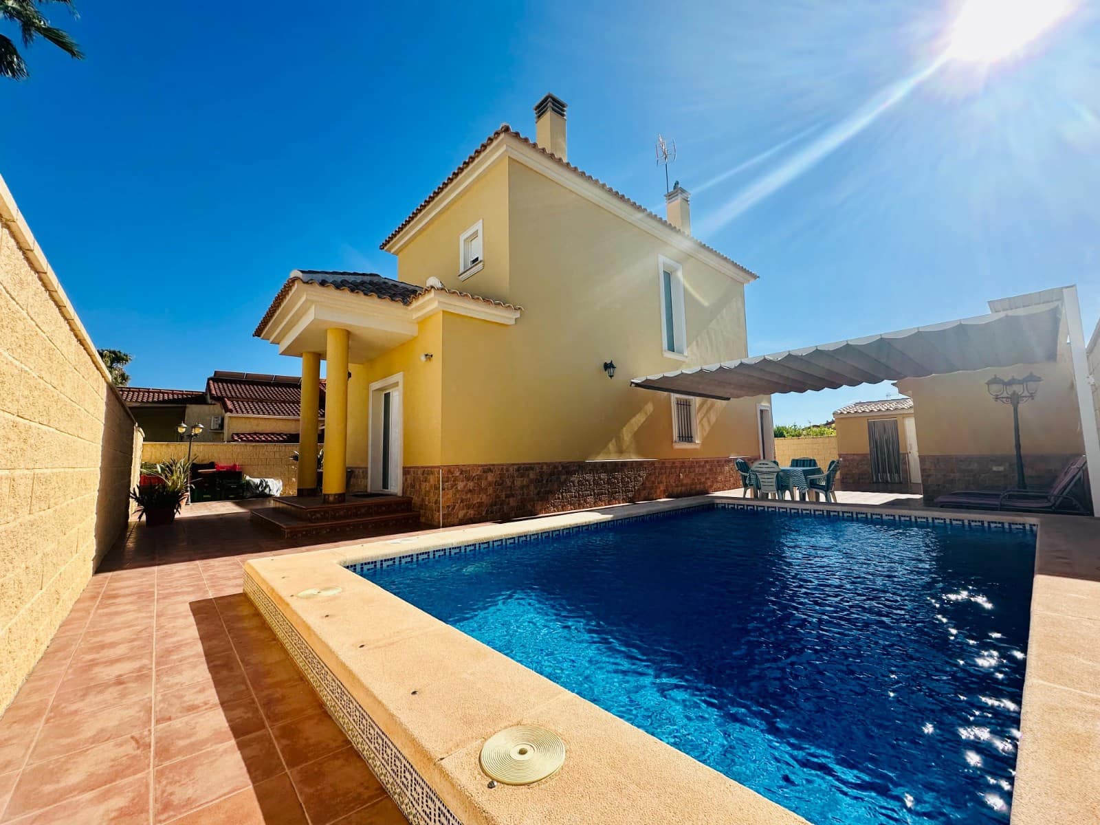 3 bedroom Villa for sale in La Marina with pool garage - € 425,000 (Ref: 9228970)
