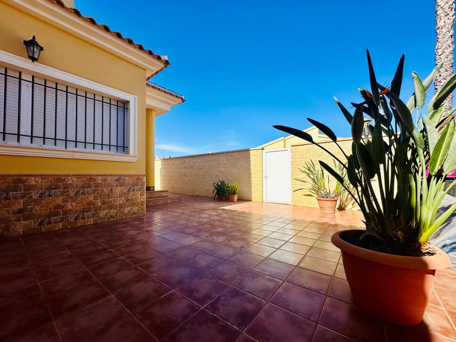 3 bedroom Villa for sale in La Marina with pool garage - € 425,000 (Ref: 9228970)