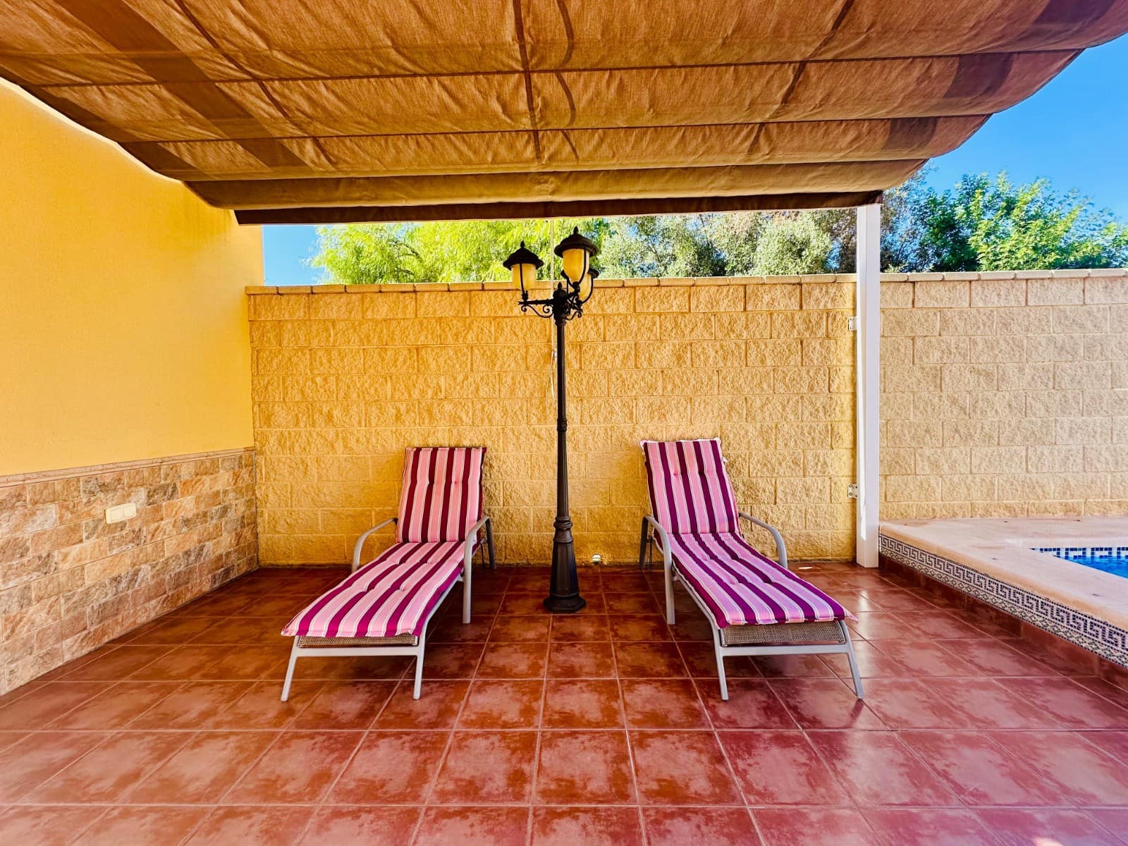 3 bedroom Villa for sale in La Marina with pool garage - € 425,000 (Ref: 9228970)