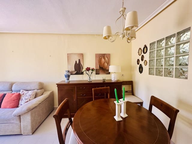 3 bedroom Townhouse for sale in La Marina, Elche / Elx - € 180,000 (Ref: 9279757)