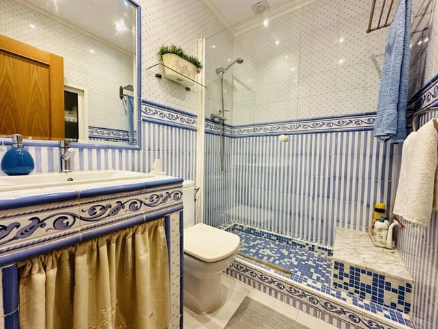 3 bedroom Townhouse for sale in La Marina, Elche / Elx - € 180,000 (Ref: 9279757)