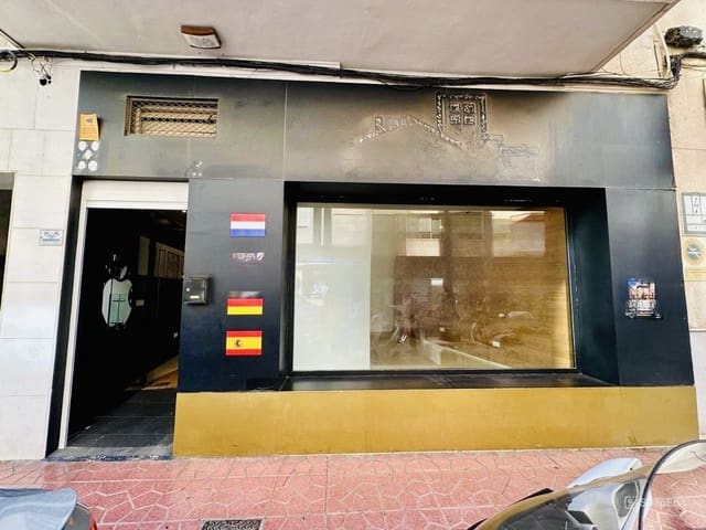 Commercial for sale in Zona Pueblo, Guardamar del Segura - € 222,200 (Ref: 9313915)