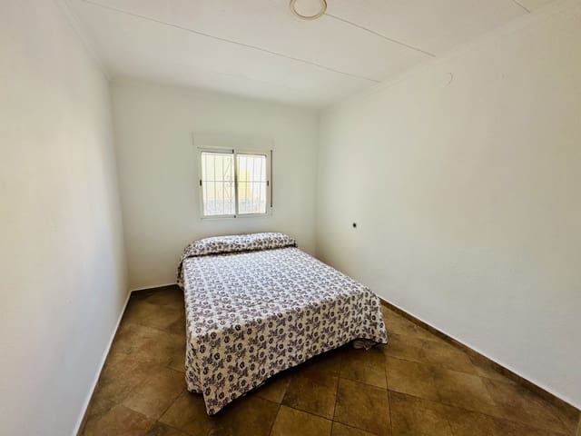 2 chambre Villa/Maison à vendre à La Marina, Elche / Elx avec garage - 160 000 € (Ref: 9335632)