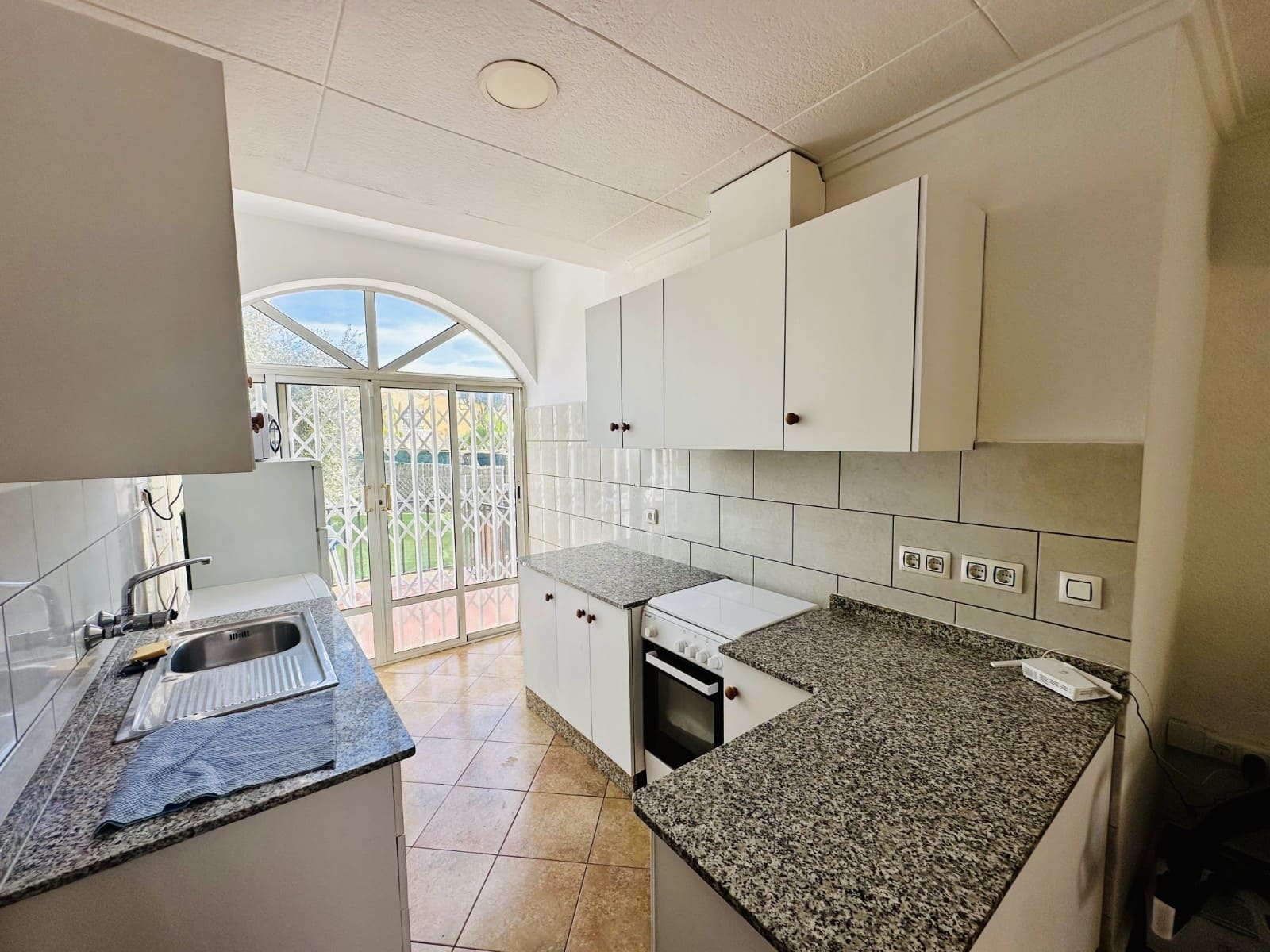 2 slaapkamer Villa te koop in La Marina met garage - € 160.000 (Ref: 9335632)