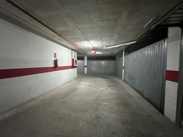 Garage te koop in Aguas Nuevas, Torrevieja - € 25.000 (Ref: 9340209)