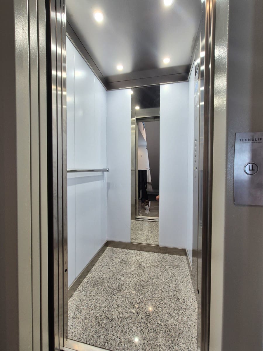 7 Zimmer Villa zu verkaufen in La Marina mit Pool Garage - 1.491.600 € (Ref: 9354232)