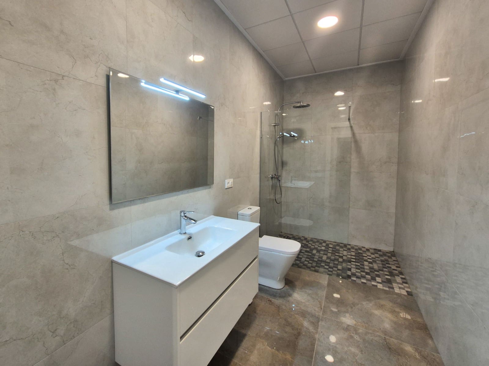 7 Zimmer Villa zu verkaufen in La Marina mit Pool Garage - 1.491.600 € (Ref: 9354232)