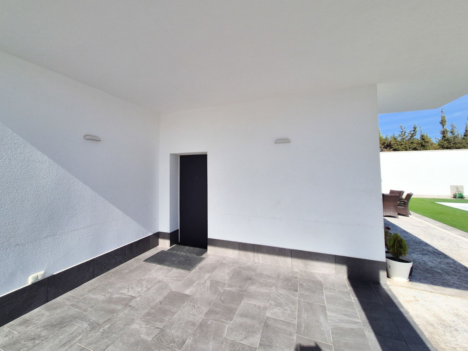 7 Zimmer Villa zu verkaufen in La Marina mit Pool Garage - 1.491.600 € (Ref: 9354232)