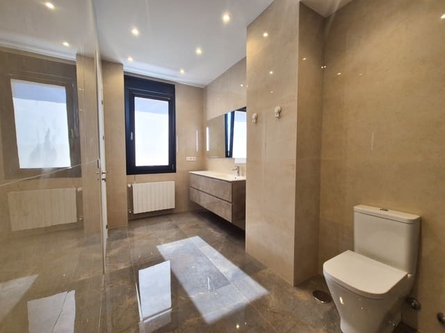 7 Zimmer Villa zu verkaufen in La Marina, Elche / Elx mit Pool Garage - 1.491.600 € (Ref: 9354232)