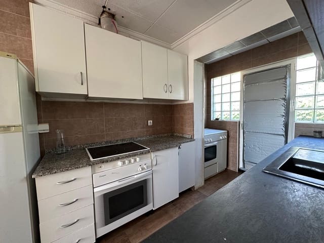 2 sovrum Villa till salu i La Marina, Elche / Elx med garage - 175 000 € (Ref: 9377973)