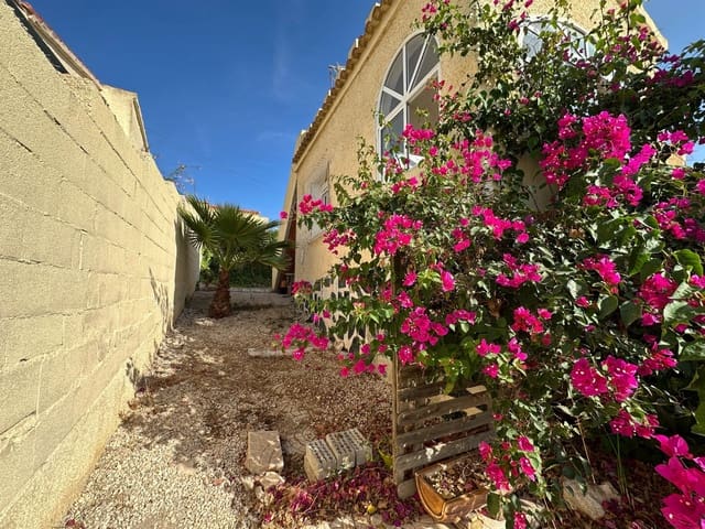 2 sovrum Villa till salu i La Marina, Elche / Elx med garage - 175 000 € (Ref: 9377973)