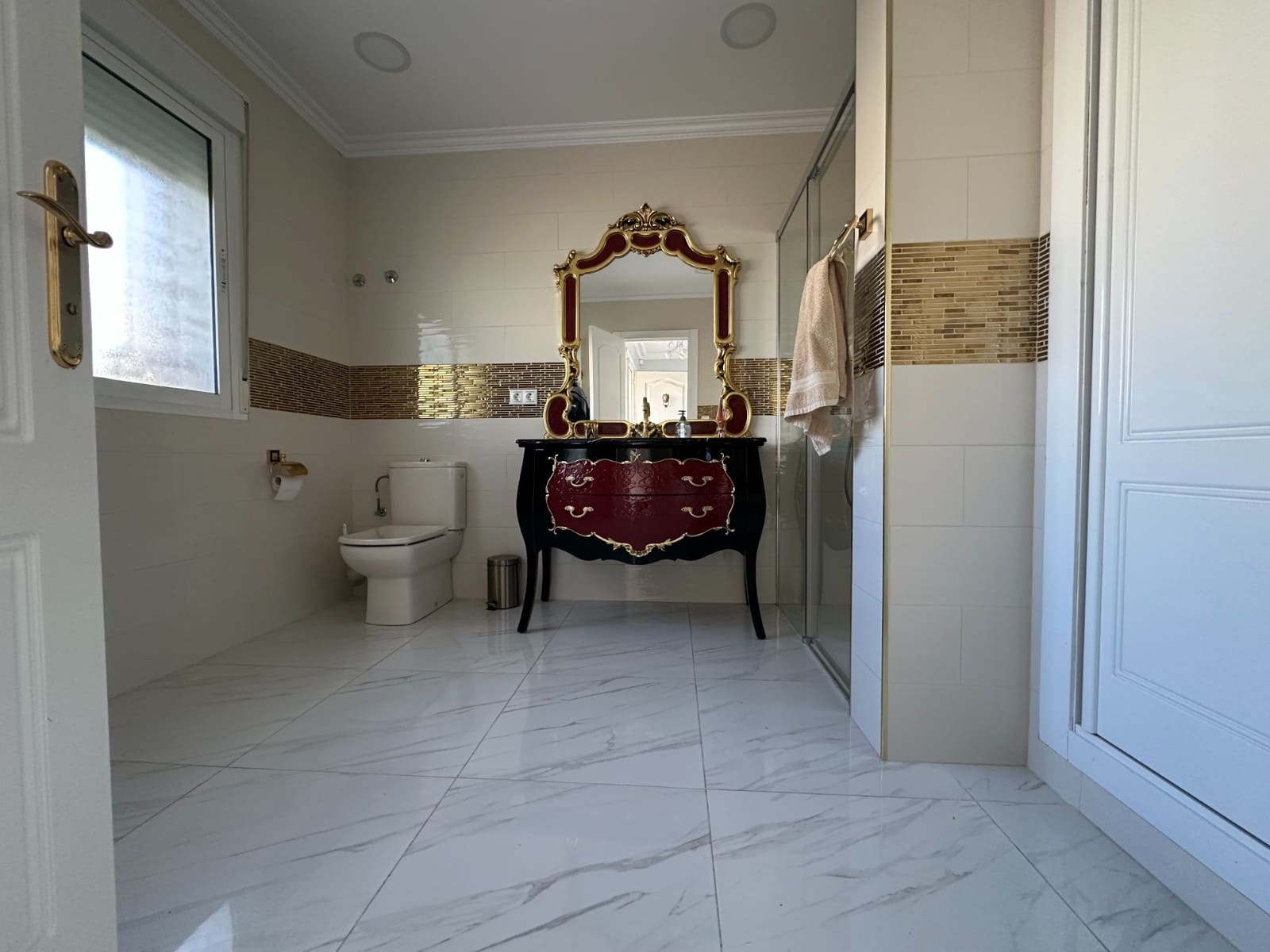 8 Zimmer Villa zu verkaufen in La Marina mit Pool Garage - 950.000 € (Ref: 9383250)