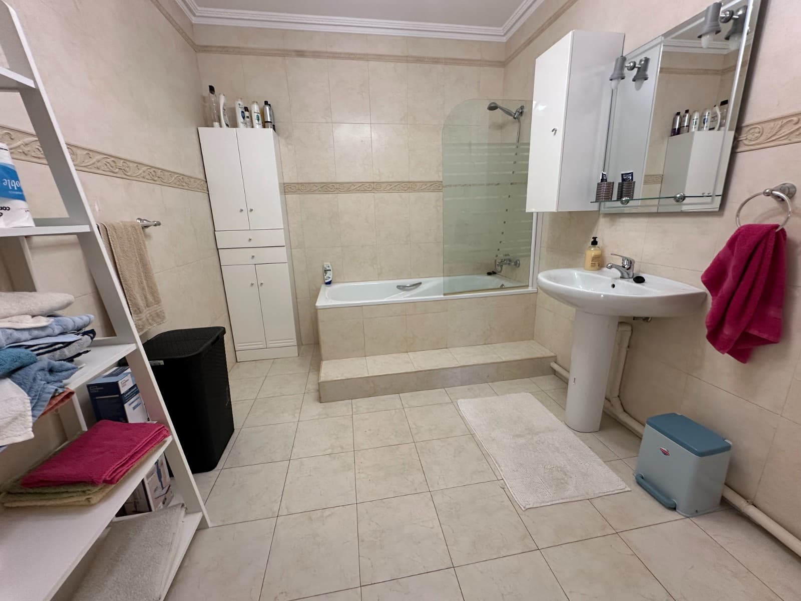 8 Zimmer Villa zu verkaufen in La Marina mit Pool Garage - 950.000 € (Ref: 9383250)