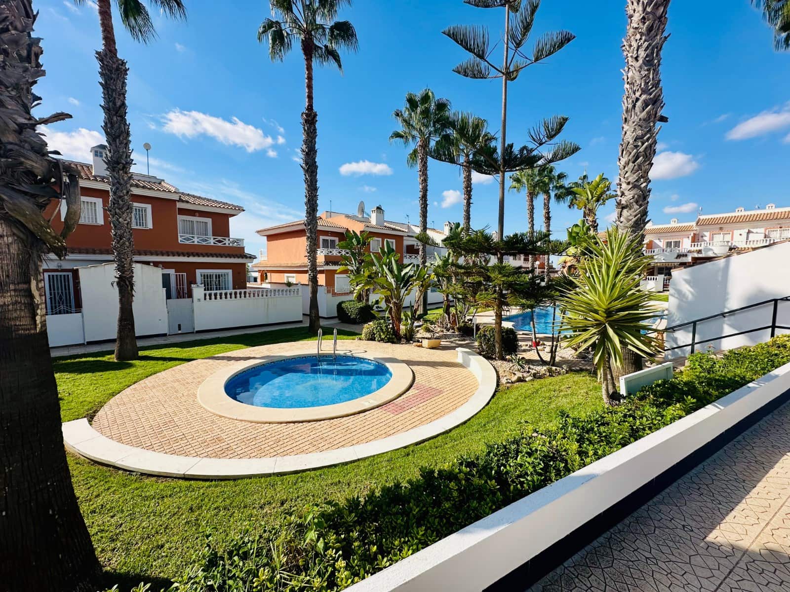 3 slaapkamer Huis te koop in Ciudad Quesada met garage - € 299.000 (Ref: 9386883)