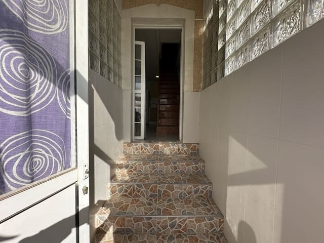 2 bedroom Townhouse for sale in La Marina, Elche / Elx - € 145,000 (Ref: 9400157)