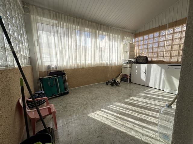 2 bedroom Townhouse for sale in La Marina, Elche / Elx - € 145,000 (Ref: 9400157)