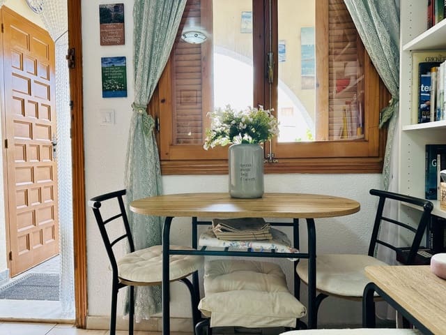 1 bedroom Townhouse for sale in La Marina, Elche / Elx - € 109,950 (Ref: 9410151)