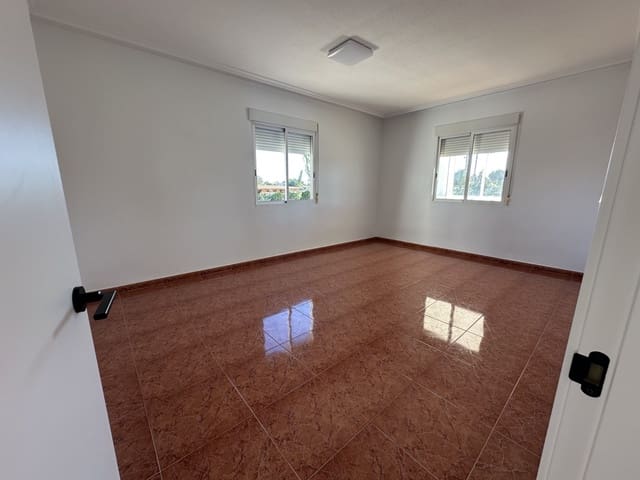 3 slaapkamer Villa te koop in Dolores met zwembad garage - € 560.000 (Ref: 9414947)