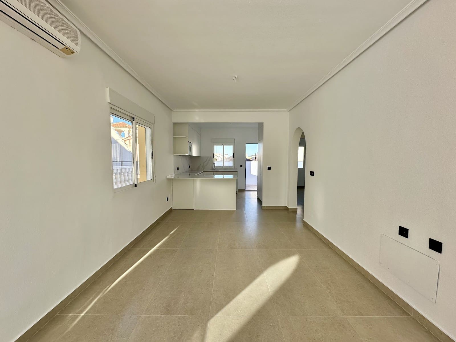 Chalet de 2 habitaciones en Algorfa en venta con piscina garaje - 235.000 € (Ref: 9417445)