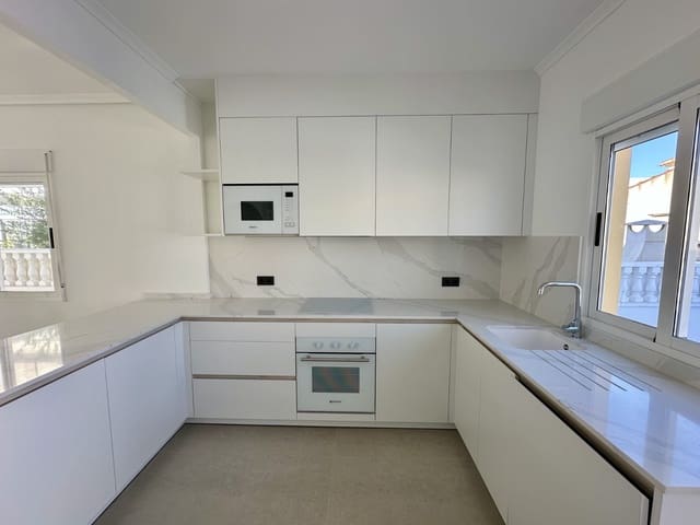 Chalet de 2 habitaciones en Algorfa en venta con piscina garaje - 235.000 € (Ref: 9417445)