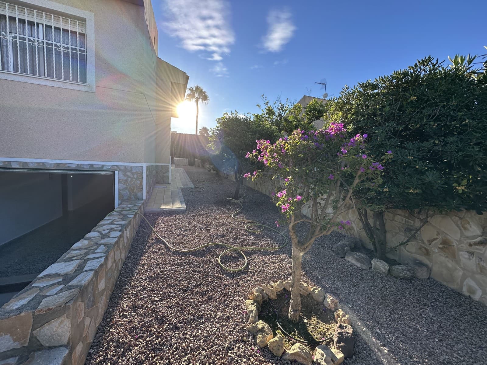 4 quarto Moradia para venda em La Marquesa com piscina - 395 000 € (Ref: 9420504)