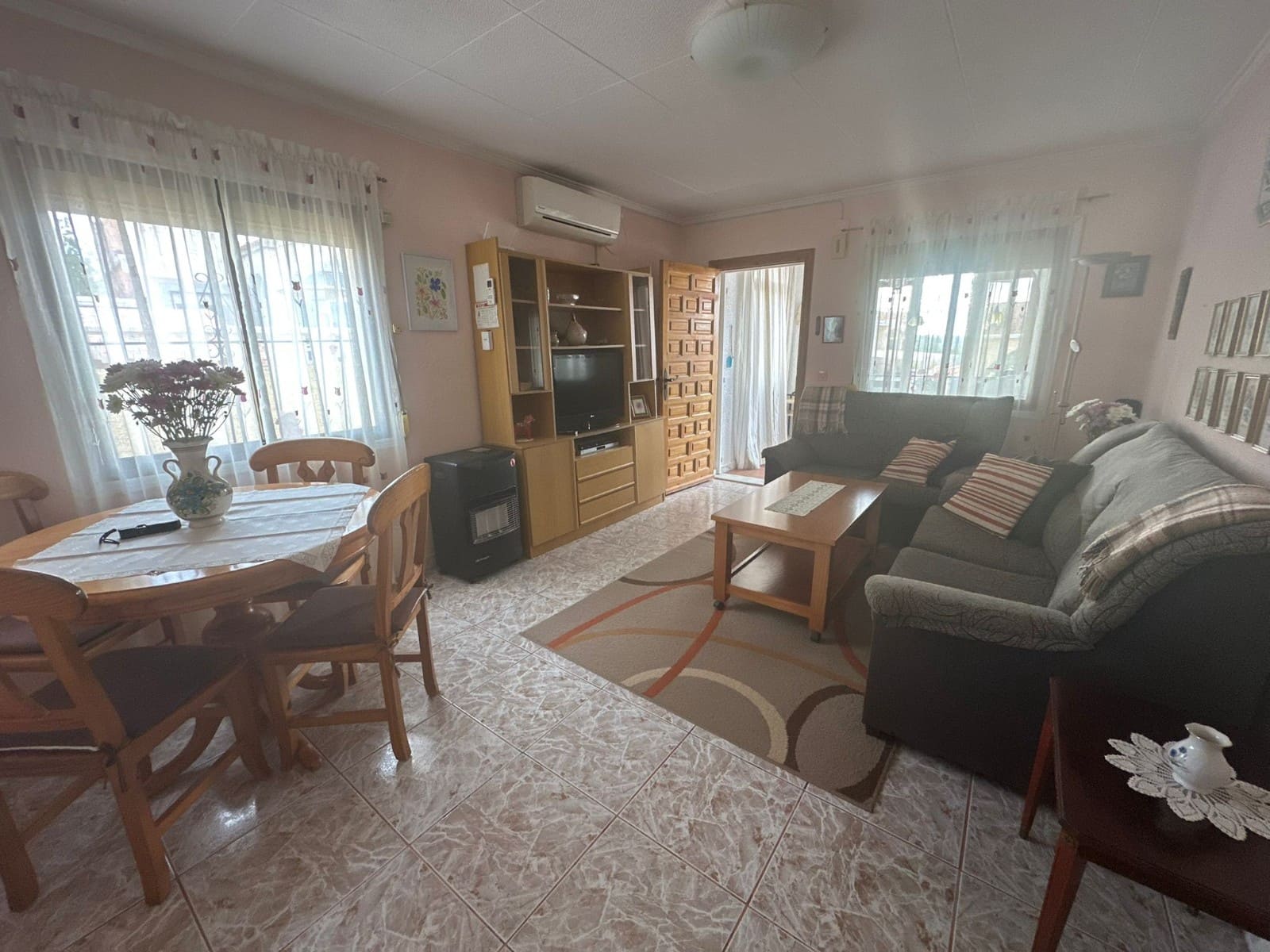 3 bedroom Villa for sale in La Marina with pool - € 197,500 (Ref: 9443660)