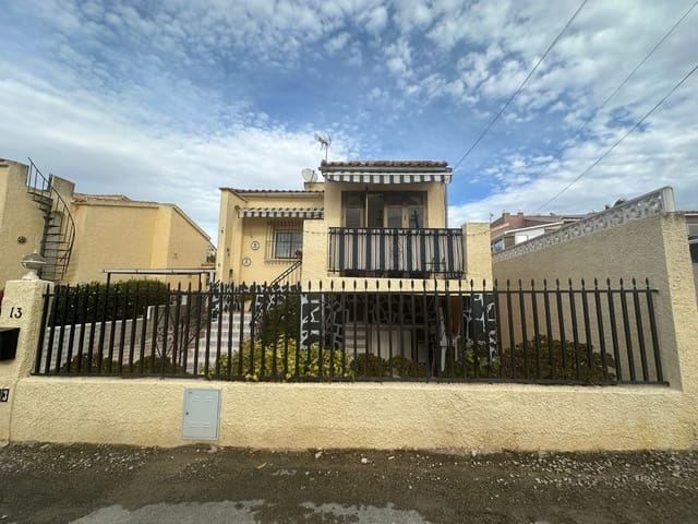 3 bedroom Villa for sale in La Marina, Elche / Elx with pool - € 197,500 (Ref: 9443660)