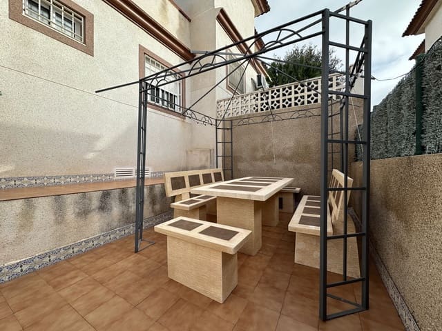 2 bedroom Semi-detached Villa for sale in La Marina, Elche / Elx with pool garage - € 162,000 (Ref: 9480705)