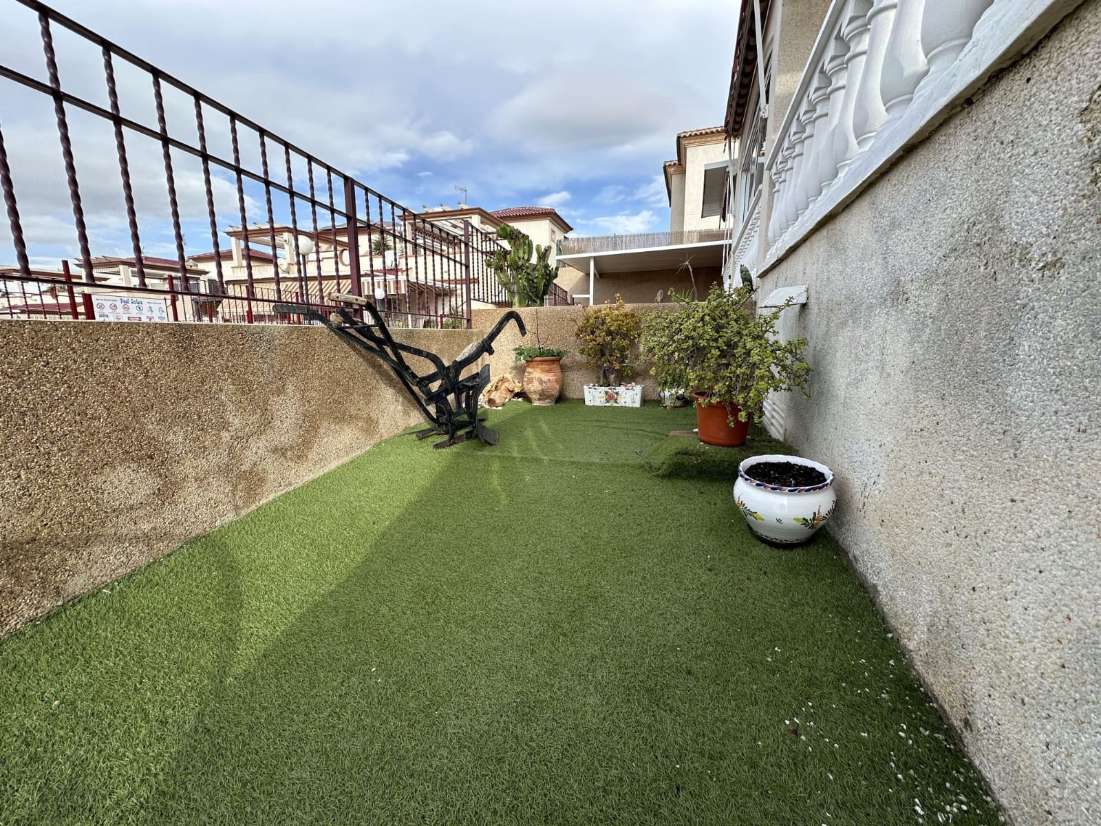 2 bedroom Villa for sale in La Marina with pool garage - € 169,000 (Ref: 9480705)