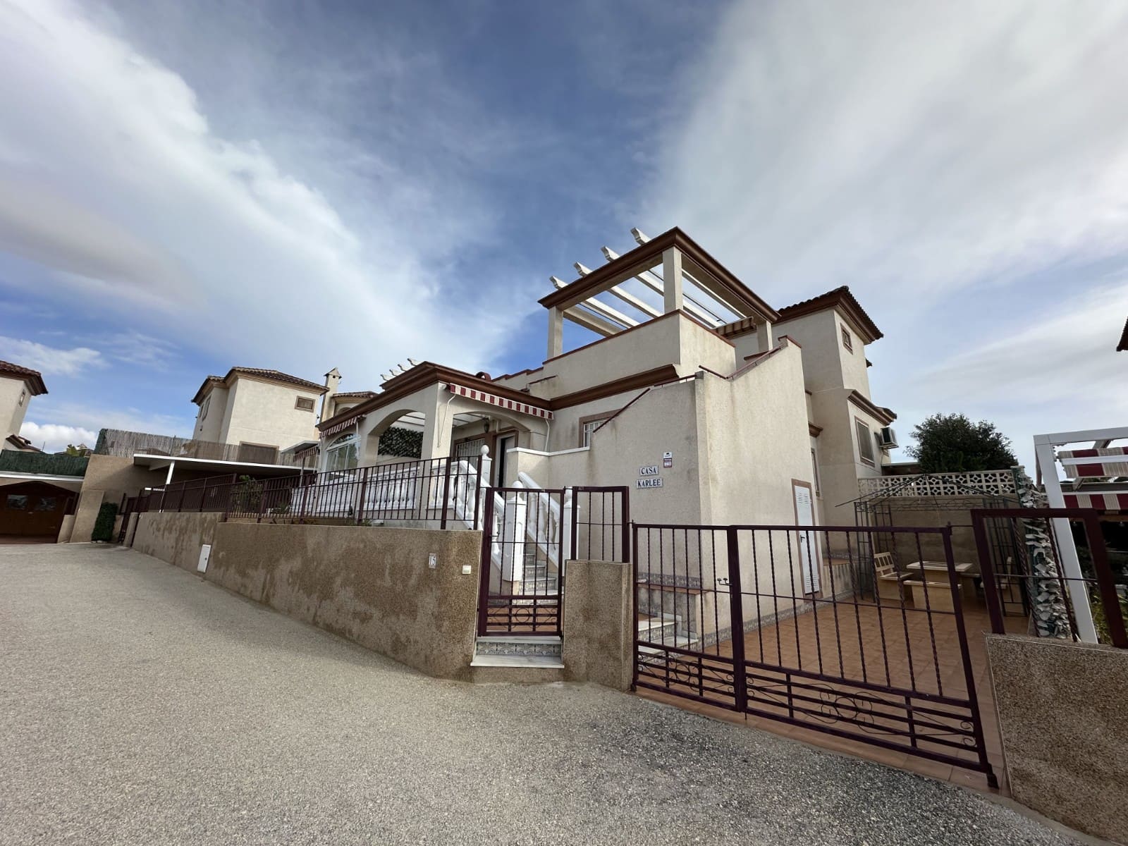 2 bedroom Semi-detached Villa for sale in La Marina with pool garage - € 162,000 (Ref: 9480705)