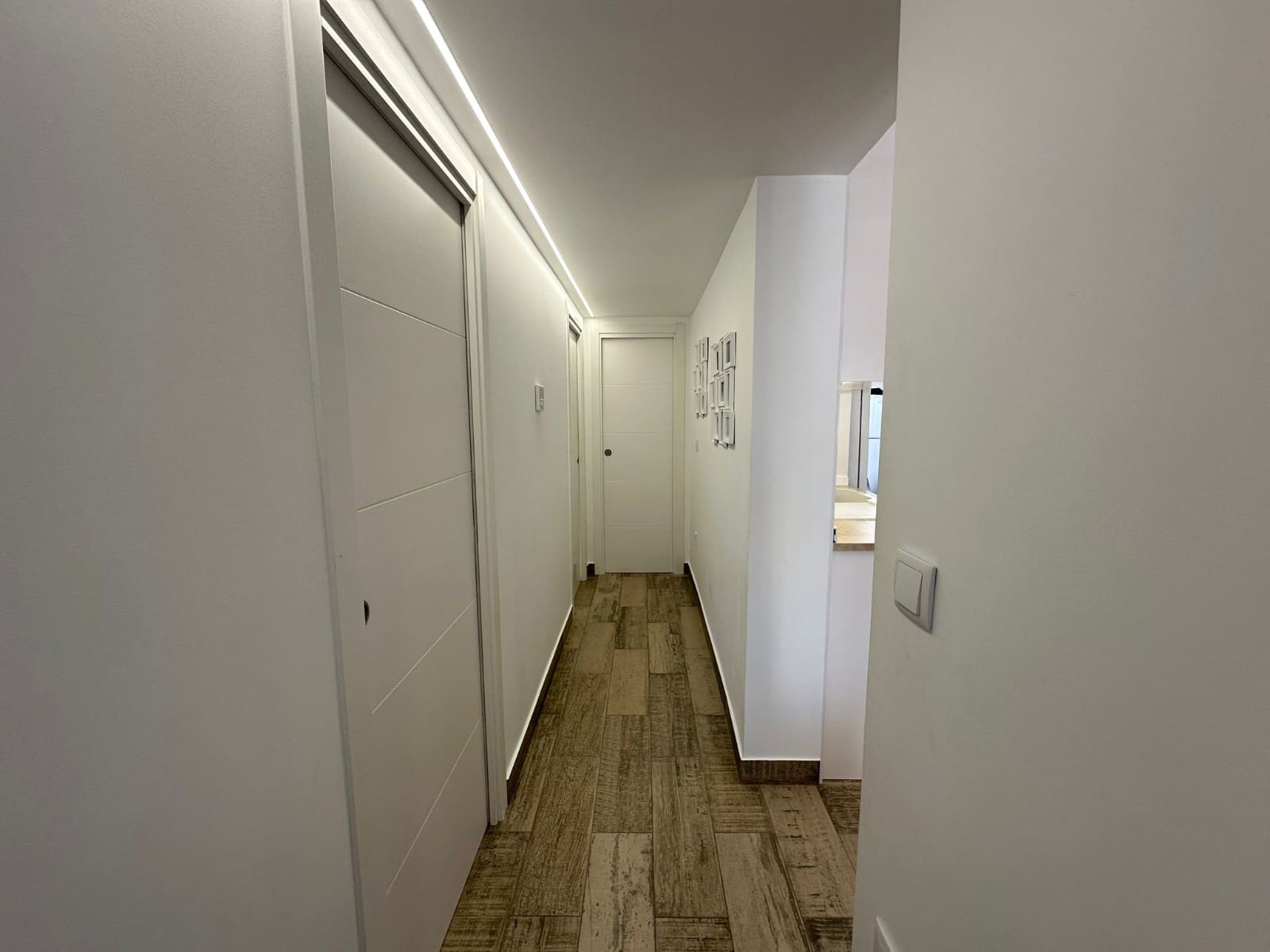 3 soverom Kjedet enebolig til salgs i La Marina med svømmebasseng - € 270 000 (Ref: 9484060)