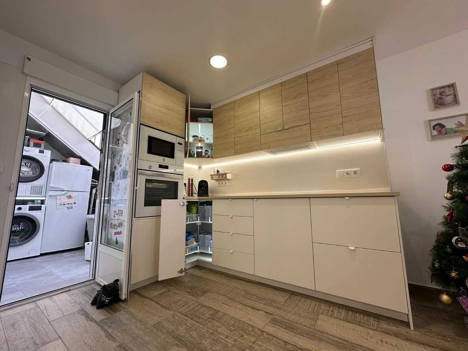 3 soverom Kjedet enebolig til salgs i La Marina med svømmebasseng - € 270 000 (Ref: 9484060)