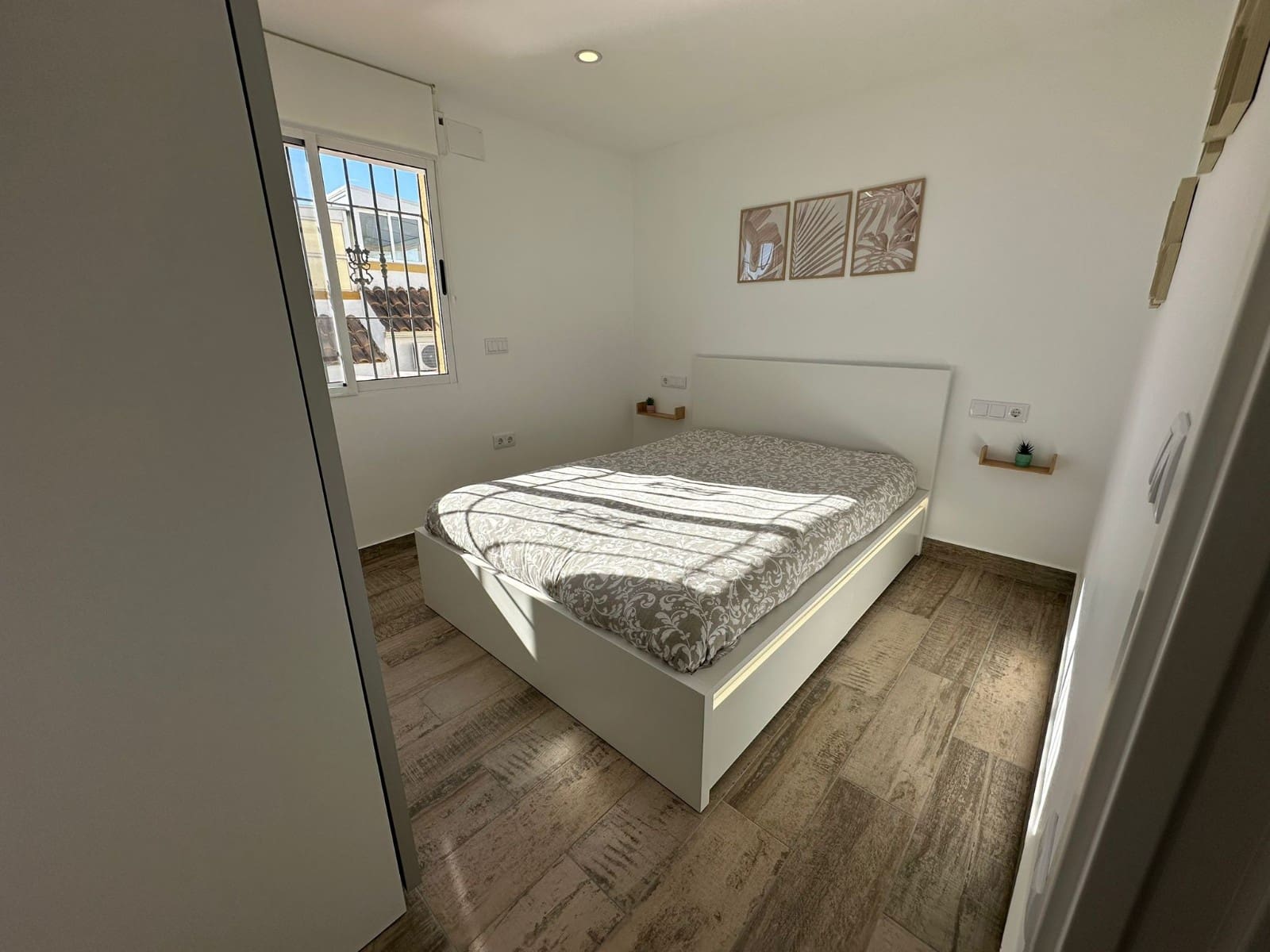 3 soverom Kjedet enebolig til salgs i La Marina med svømmebasseng - € 270 000 (Ref: 9484060)