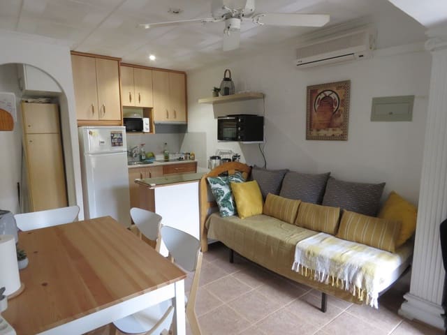 2 soveværelse Byhus til salg i La Marina, Elche / Elx - € 89.000 (Ref: 9500622)